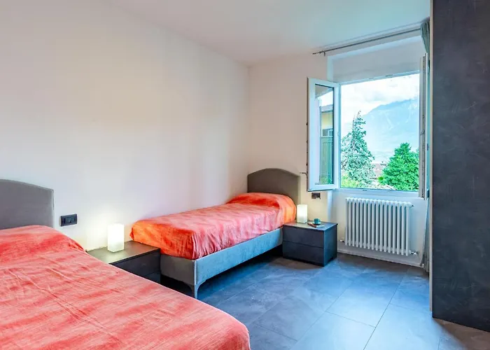 Livia By Interhome Daire